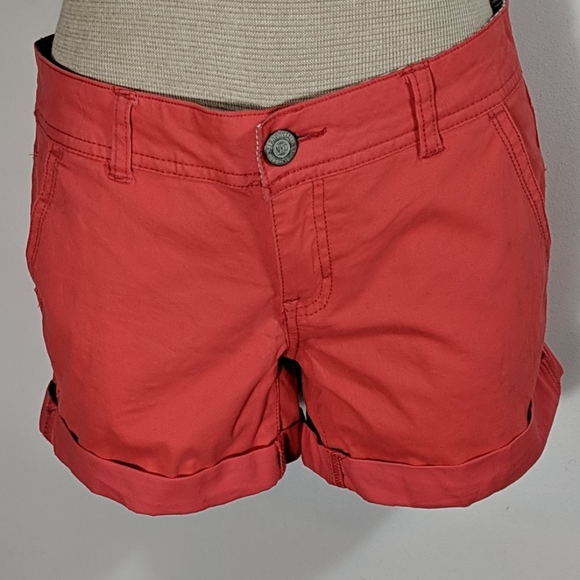 NWT Aeropostale Midi Twill Short Size 2 - Picture 1 of 7